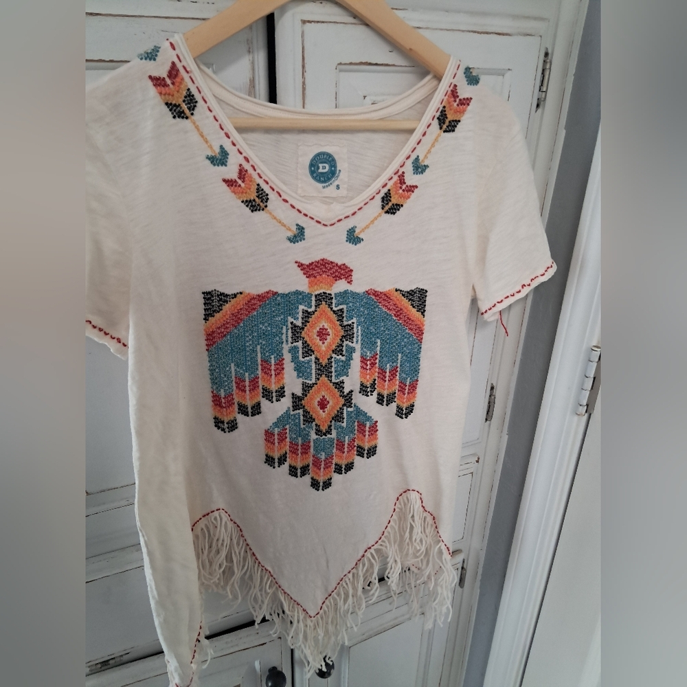 Double D Ranch Southwestern Embroidered Fringe Tee Cream SMALL Thunderbird